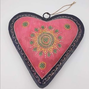 Beautiful 3D folk painted heart